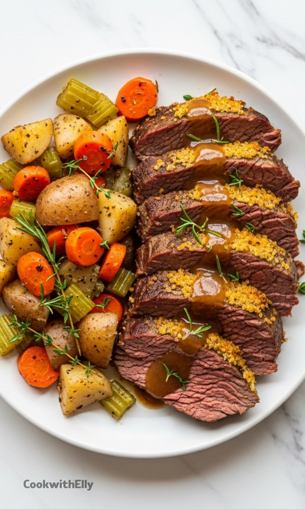 Crockpot Pot Roast Recipe - cookwithelly.com