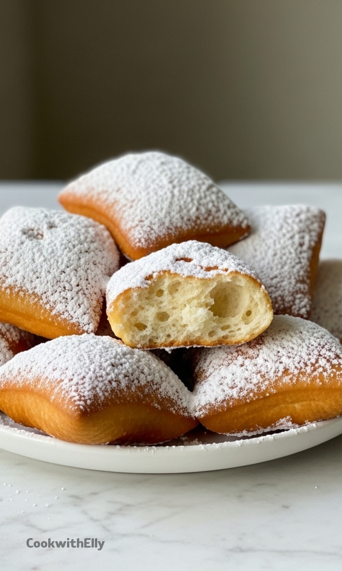New Orleans-Style Beignets Recipe - cookwithelly.com